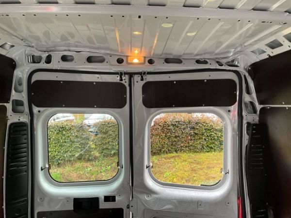 Fiat 2.3 MJ Ducato 290 35 Kaw. 3450 H2 [SC]