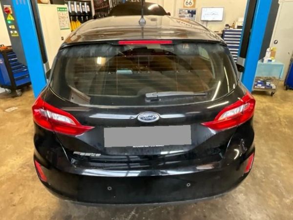 Ford Trend  MT Fiesta 1.0 EcoB  [SC]