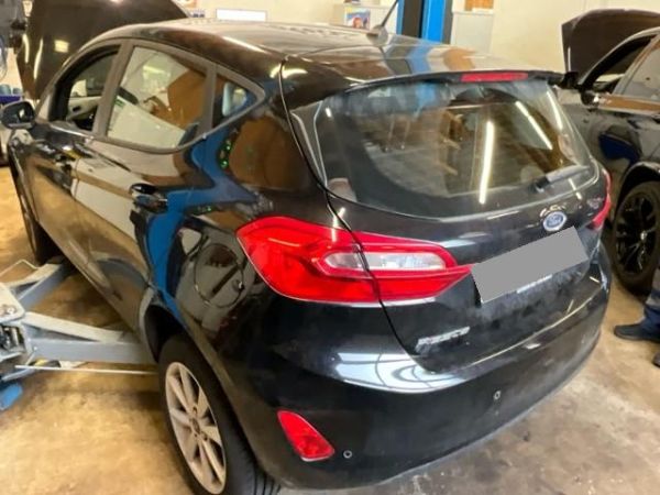 Ford Trend  MT Fiesta 1.0 EcoB  [SC]
