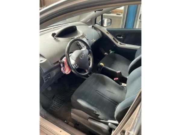 Toyota 1.3 16V Linea Sol Yaris [SC]