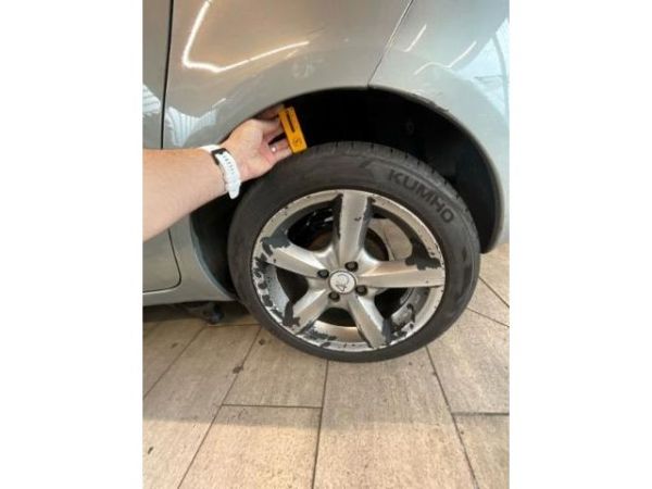 Toyota 1.3 16V Linea Sol Yaris [SC]