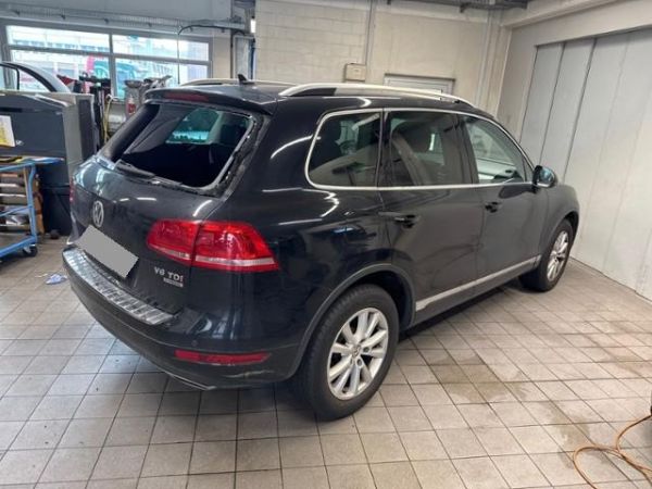 VW 3.0 V6 TDI 245 BlueMT Touareg [SC]