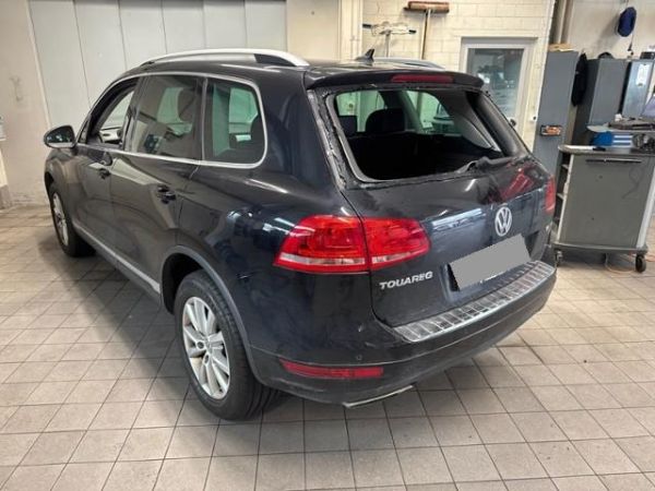 VW 3.0 V6 TDI 245 BlueMT Touareg [SC]