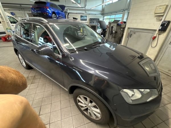 VW 3.0 V6 TDI 245 BlueMT Touareg [SC]