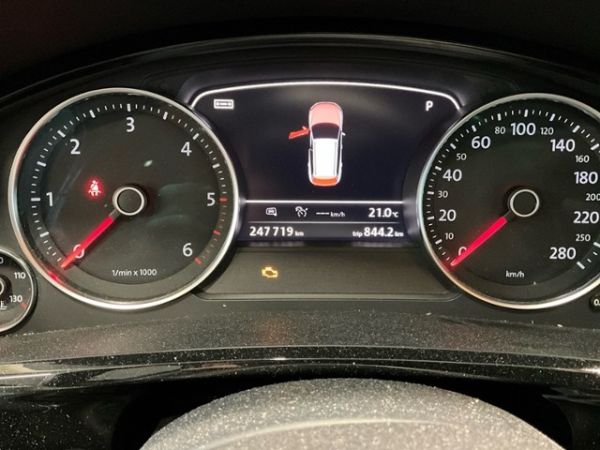 VW 3.0 V6 TDI 245 BlueMT Touareg [SC]