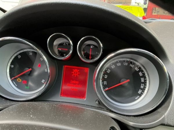 Opel Edition  AT Insignia 2.0 CDTI  [SC]
