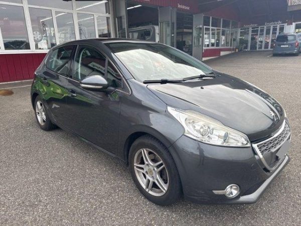 Peugeot 1.6 eHDI 115 Allure 208 [SC]