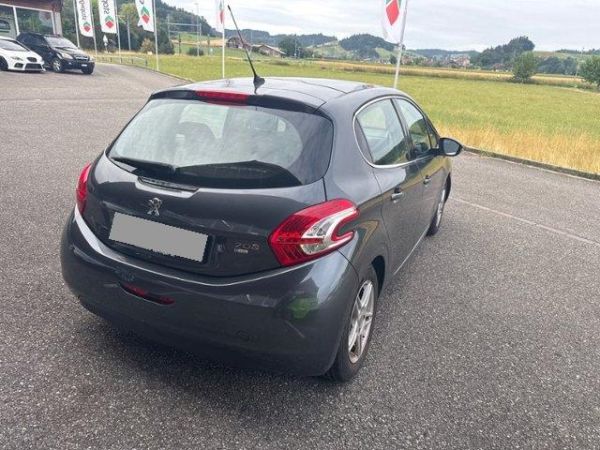 Peugeot 1.6 eHDI 115 Allure 208 [SC]