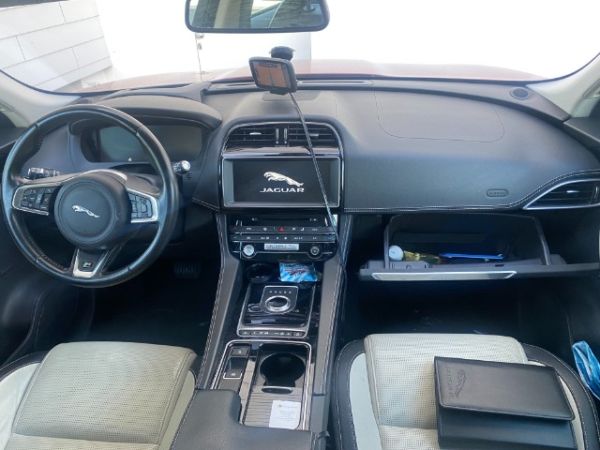 Jaguar 2.0 D Sport AWD FPace [SC]