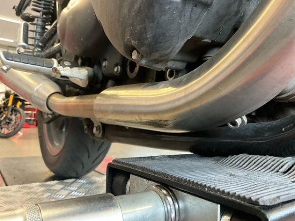 Triumph 900i ABS Street Twin [SC]
