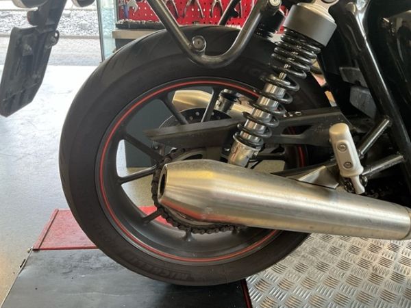 Triumph 900i ABS Street Twin [SC]