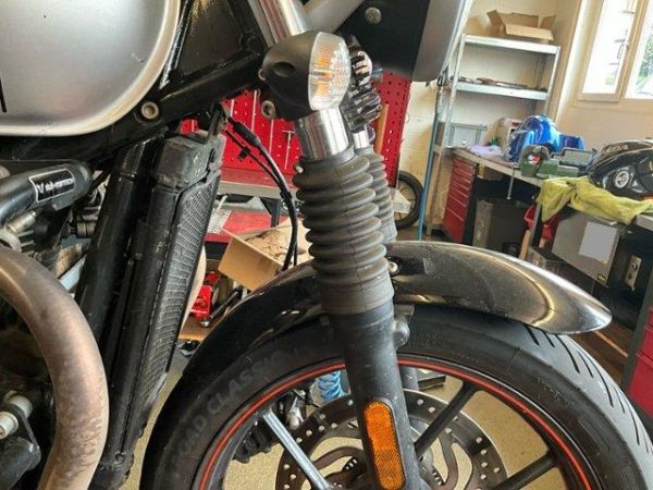 Triumph 900i ABS Street Twin [SC]