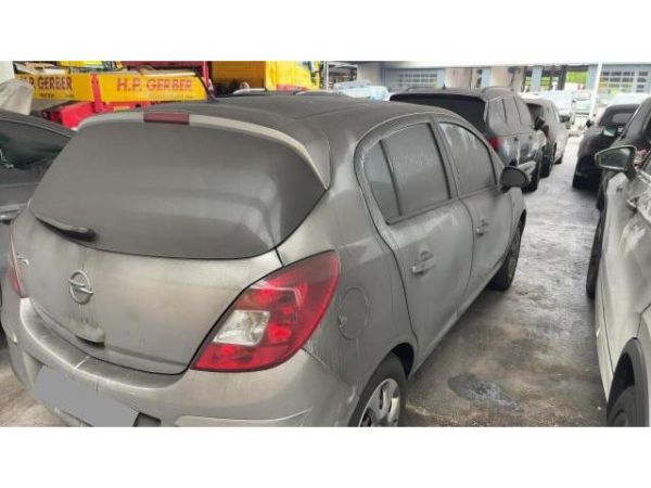 Opel 1.4i 16V TP Active Ed. Corsa [SC]