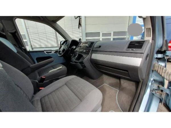 VW 2.5 TDI 131 Family T5 Multivan [SC]
