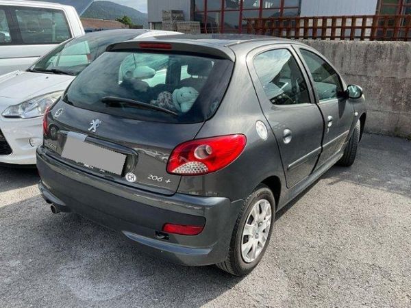 Peugeot 1.4 Trendy 206+ [SC]