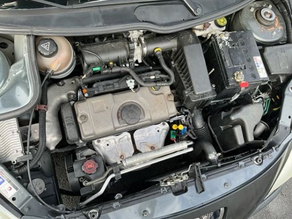 Peugeot 1.4 Trendy 206+ [SC]