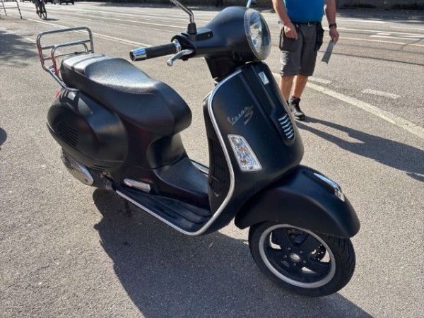 Piaggio Sport Vespa 125 [SC]