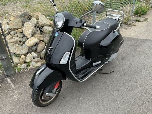 Piaggio ABS Vespa 125 GTS [SC]