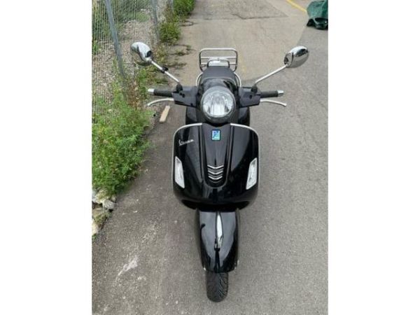 Piaggio ABS Vespa 125 GTS [SC]