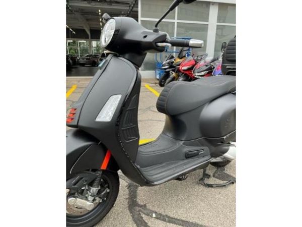 Piaggio ABS/ASR Vespa 300 i.e.GTS Super [SC]