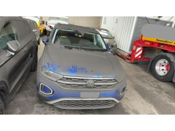 VW 2.0 TSI Style DSG 4motion TRoc [SC]