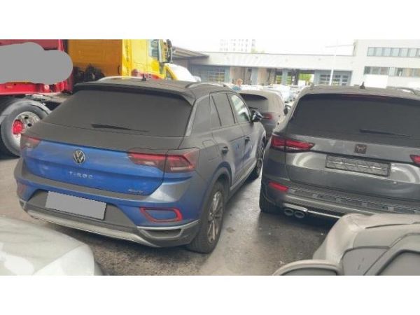 VW 2.0 TSI Style DSG 4motion TRoc [SC]