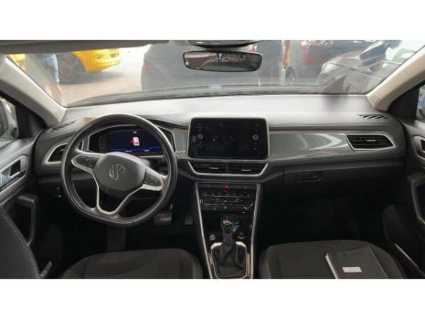 VW 2.0 TSI Style DSG 4motion TRoc [SC]