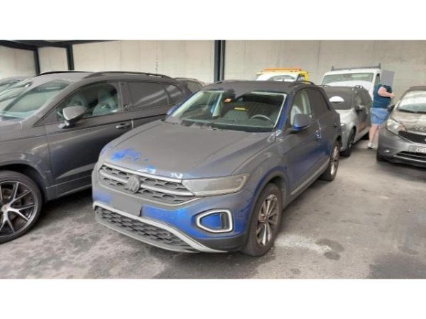 VW 2.0 TSI Style DSG 4motion TRoc [SC]