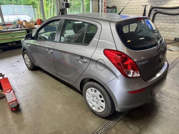 HYUNDAI i20 1.4 Style 1.4, 101 PS [AZ]