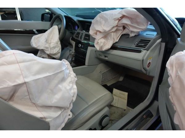 MERCEDESBENZ E 250 CGI BlueEfficiency Automatic, 204 PS [AZ]