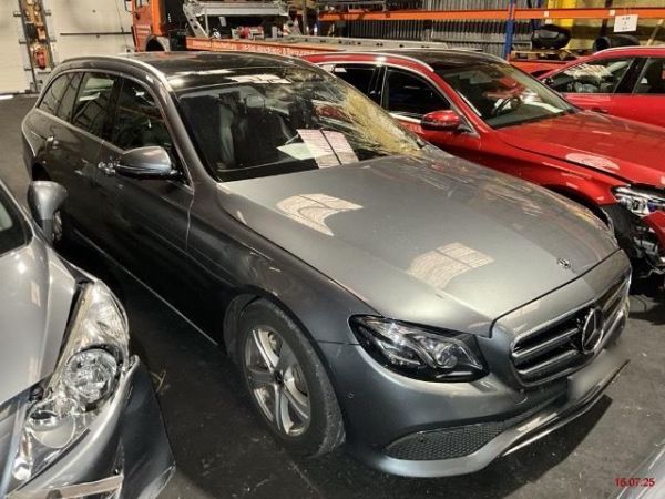 MERCEDESBENZ E 220 d Avantgarde 4Matic 9GTronic, 194 PS [AZ]