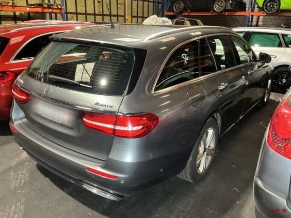 MERCEDESBENZ E 220 d Avantgarde 4Matic 9GTronic, 194 PS [AZ]