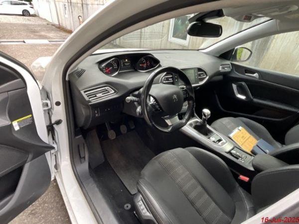 PEUGEOT 308 SW 1.2 Pure Tech Allure, 130 PS [AZ]