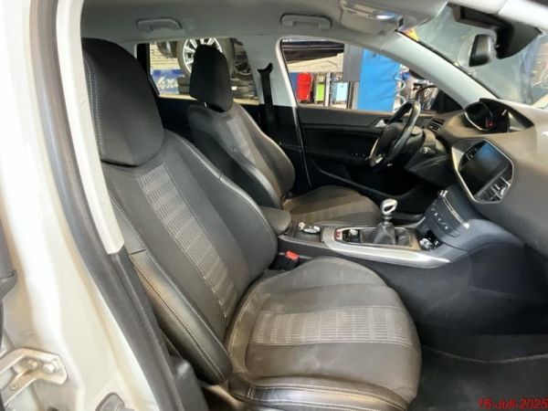 PEUGEOT 308 SW 1.2 Pure Tech Allure, 130 PS [AZ]