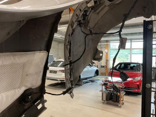 VW Tiguan 2.0 TDI SCR R­Line DSG, 200 PS [AZ]