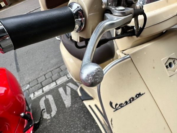Piaggio Via della Moda Vespa 125 LXV [SC]