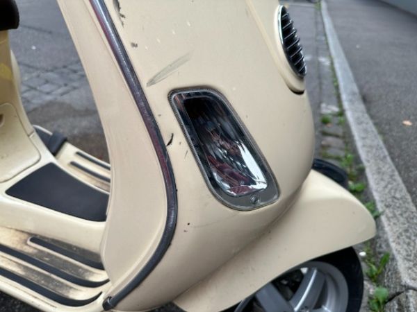 Piaggio Via della Moda Vespa 125 LXV [SC]