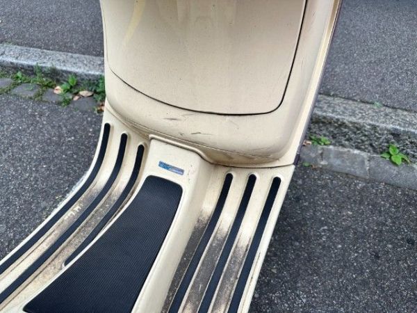 Piaggio Via della Moda Vespa 125 LXV [SC]