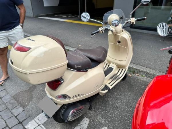Piaggio Via della Moda Vespa 125 LXV [SC]