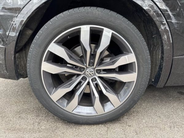 VW 3.0 V6 TSI RLine Touareg [SC]