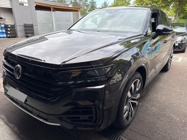 VW 3.0 V6 TSI RLine Touareg [SC]