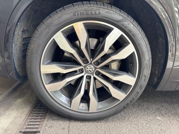 VW 3.0 V6 TSI RLine Touareg [SC]