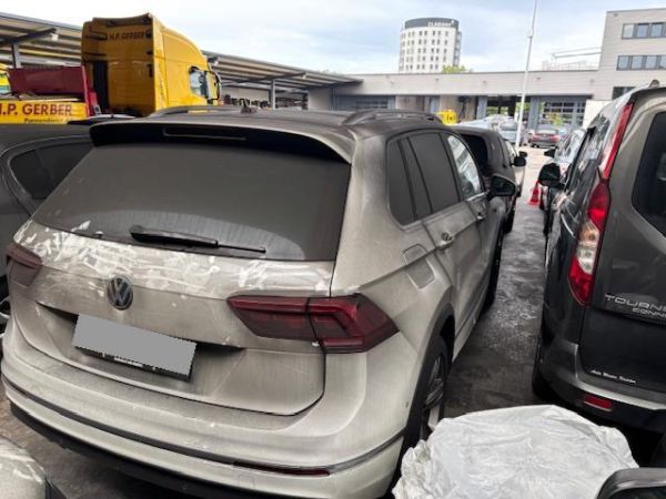 VW 2.0 TSI Highline DSG Tiguan [SC]