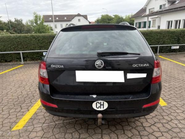 Skoda 2.0 TDI 150 Ambition DSG Octavia Combi [SC]