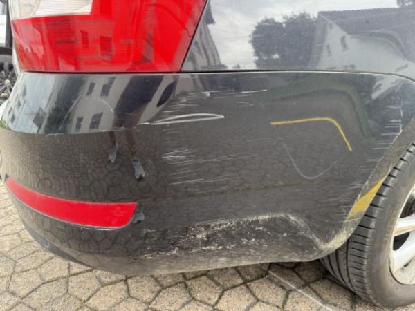 Skoda 2.0 TDI 150 Ambition DSG Octavia Combi [SC]