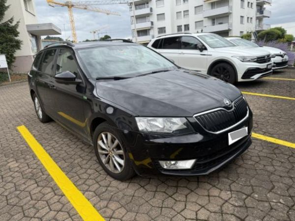 Skoda 2.0 TDI 150 Ambition DSG Octavia Combi [SC]