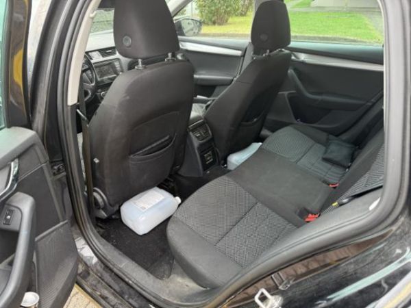 Skoda 2.0 TDI 150 Ambition DSG Octavia Combi [SC]