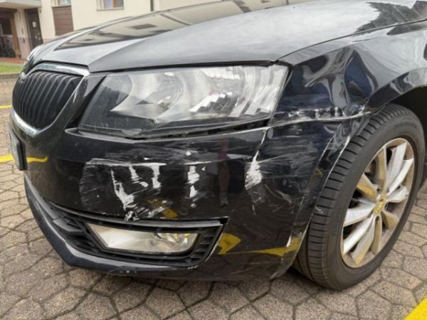 Skoda 2.0 TDI 150 Ambition DSG Octavia Combi [SC]