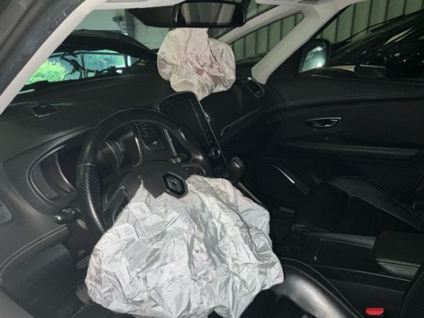 Renault 1.6 dCi Initiale Grand Scénic [SC]