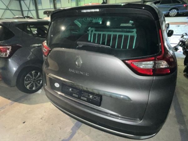 Renault 1.6 dCi Initiale Grand Scénic [SC]